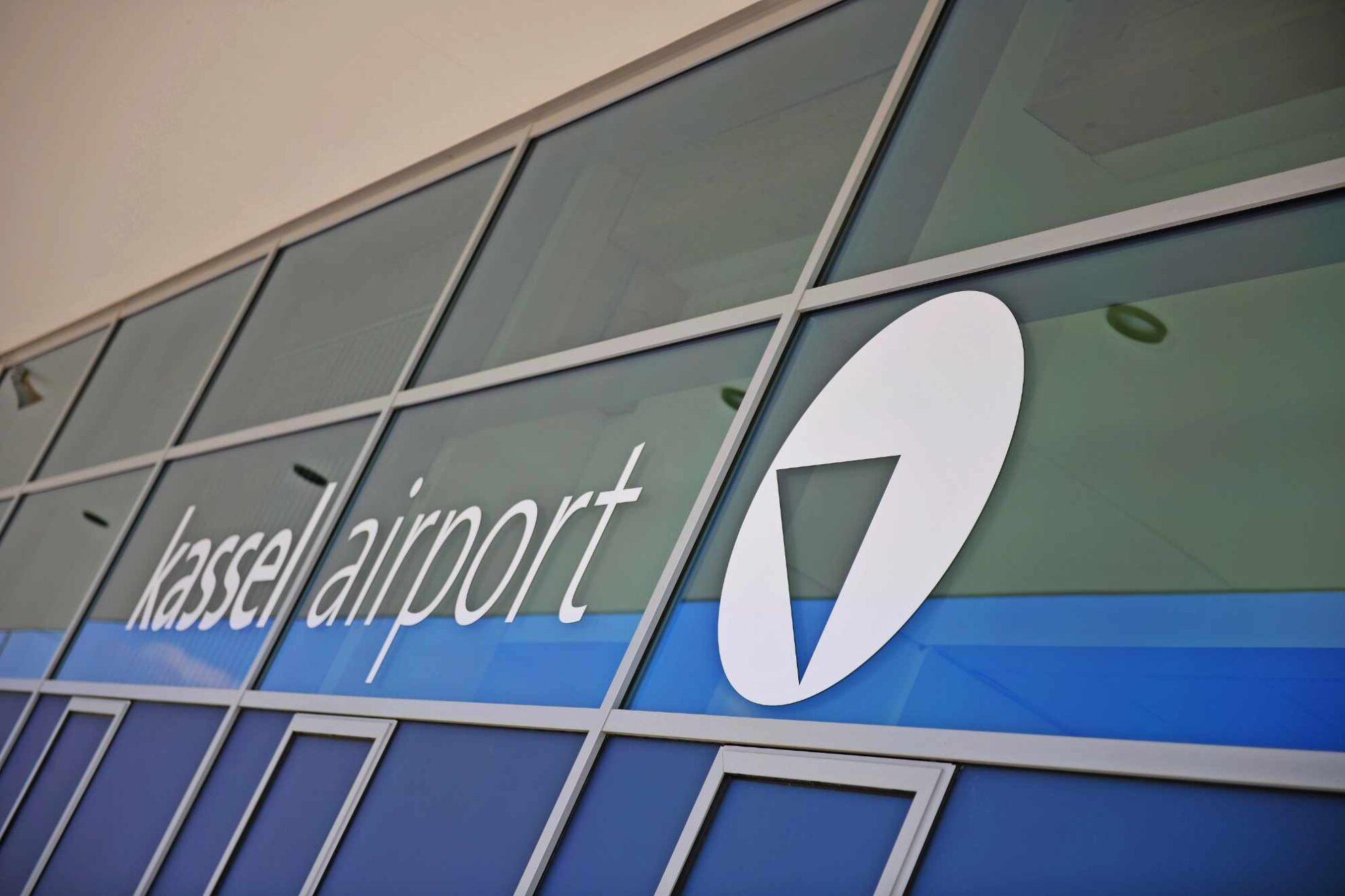 Flughafen Kassel Eingang