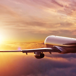 Flugzeug über den Wolken