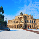 Dresdner Semperoper im Winter
