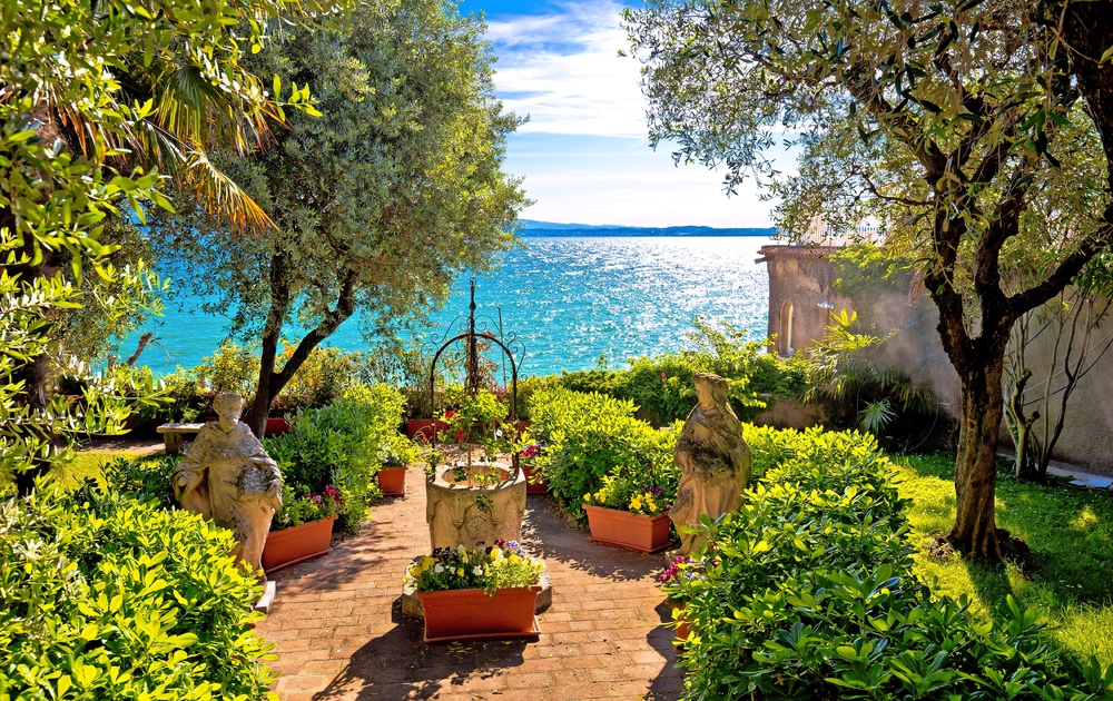 Sirmione in der Lombardei am Gardasee, Italien