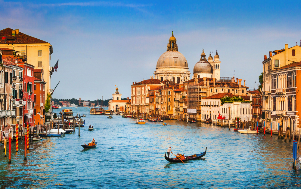 Canal Grande-Panorama bei Sonnenuntergang in Venedig
