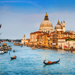 Canal Grande-Panorama bei Sonnenuntergang in Venedig