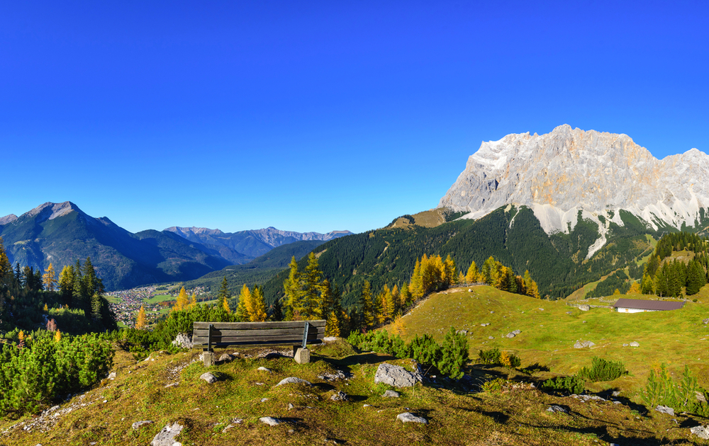 Tiroler Außerfern mit Zugspitz-Massiv