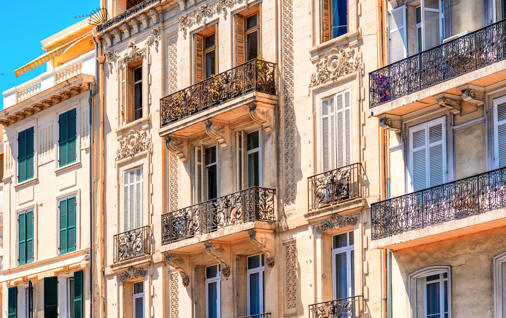 Kolonialarchitektur in der Stadt Cannes an der französischen Riviera