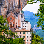 Wallfahrtsort Madonna della Corona in Venetien nahe des Gardasees, Italien